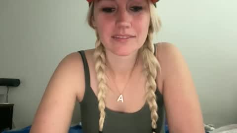 Snapshot of smexxii93 chatting on 02-03-26, 06:46 smexxii93 online show from 02-03-26, 06:46