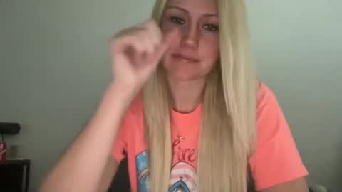 Snapshot of smexxii93 chatting on 03-02-26, 05:53 smexxii93 online show from 03-02-26, 05:53