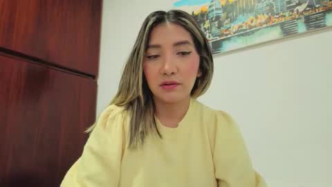 smile__1 online show from 02-26-26, 12:59