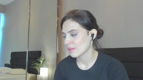 Bella online show from 10-22-25, 09:20