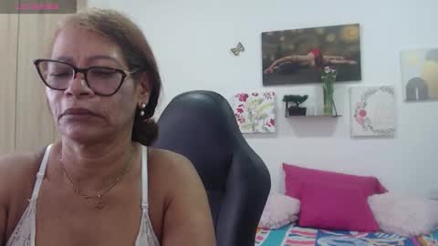 Smileth online show from 02-21-26, 01:01