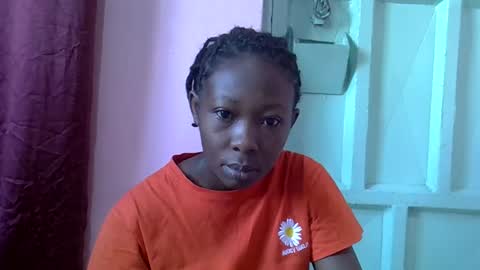 Snapshot of smiley_2025 chatting on 10-20-25, 03:40 smiley 2025 online show from 10-20-25, 03:40