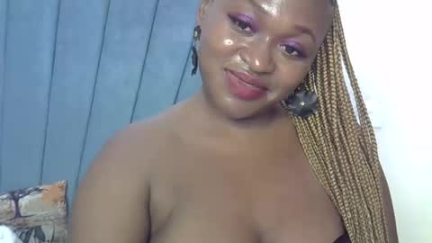 Snapshot of smiley_berry chatting on 09-21-25, 01:46 smiley_berry online show from 09-21-25, 01:46