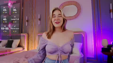 Mia online show from 02-23-25, 05:12