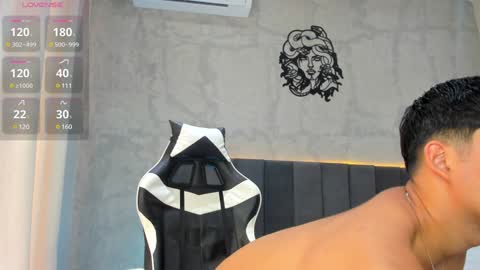 Snapshot of smithwatson2 chatting on 01-16-25, 07:41 Smith Watson online show from 01-16-25, 07:41