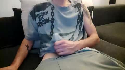 Smokeandwatching online show from 12-08-24, 03:21