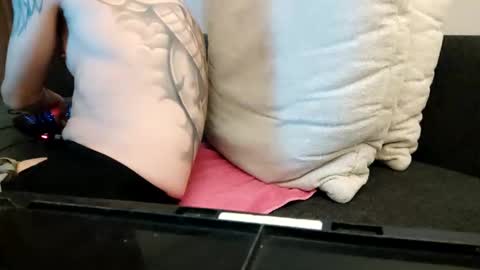 Smokeandwatching online show from 12-19-24, 11:25