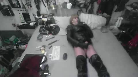 smokeslut365 online show from 12-16-25, 10:15