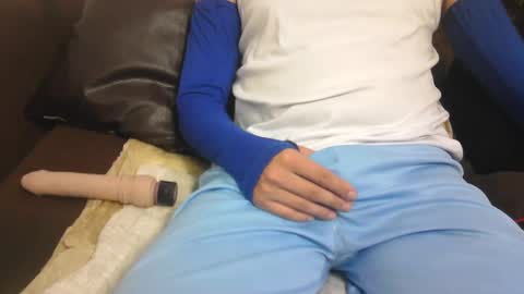 Snapshot of smoky2909 chatting on 09-21-25, 04:47 smoky2909 online show from 09-21-25, 04:47