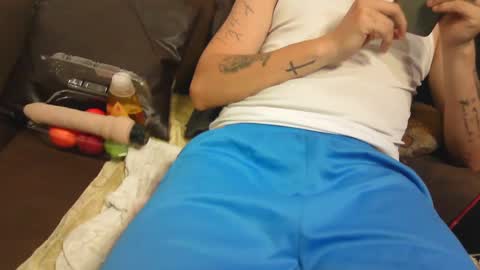 Snapshot of smoky_dirty09 chatting on 09-09-25, 07:08 moi online show from 09-09-25, 07:08