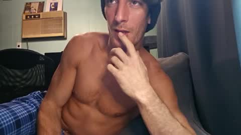 Snackyyyy online show from 03-01-26, 03:19