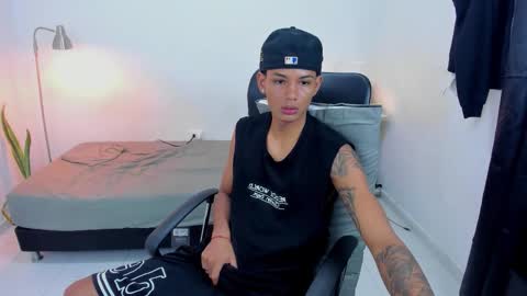 Snapshot of snak_master1 chatting on 10-07-25, 02:14 snak_master1 online show from 10-07-25, 02:14