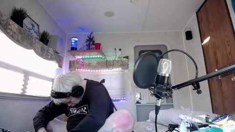 Viiscount  Snarfle Von Snarfenberg online show from 02-27-25, 06:20