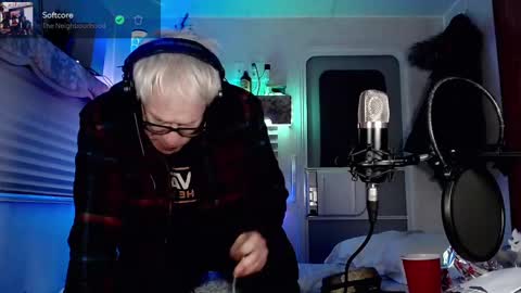 Viiscount  Snarfle Von Snarfenberg online show from 03-06-25, 08:30