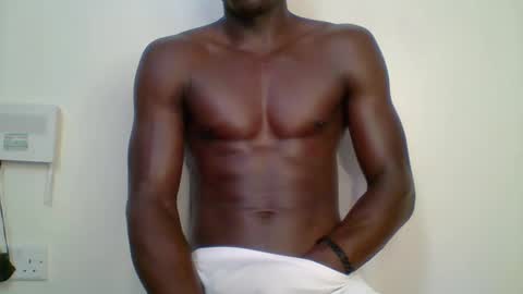 Snapshot of sneaky_link2 chatting on 02-21-25, 07:12 papi online show from 02-21-25, 07:12