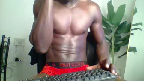 Snapshot of sneaky_link2 chatting on 09-16-25, 04:35 papi online show from 09-16-25, 04:35