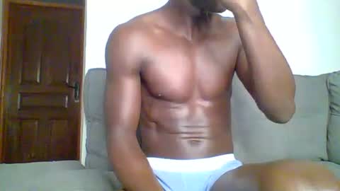 Snapshot of sneaky_link2 chatting on 10-12-25, 09:36 papi online show from 10-12-25, 09:36