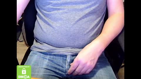 Sneakybill online show from 12-29-24, 05:44