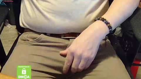 Sneakybill online show from 03-12-25, 07:13