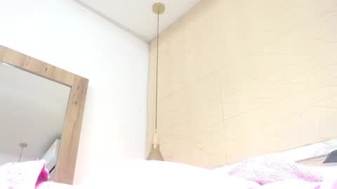 Hellen  online show from 01-04-25, 10:16