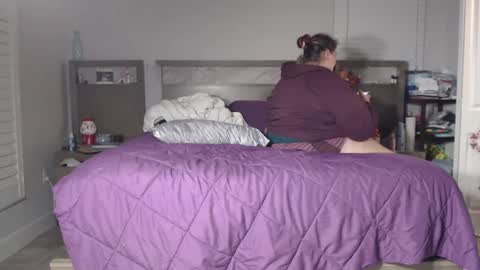 Snoqueen online show from 01-21-25, 12:04