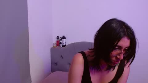 IG     OF red moonn online show from 02-18-25, 05:53