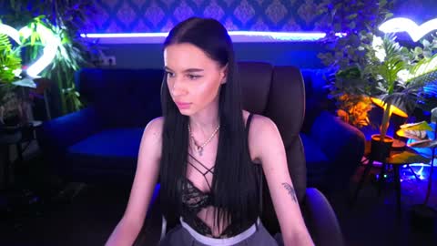 Snapshot of snow_whiteeex chatting on 01-11-25, 05:07 snow_whiteeex online show from 01-11-25, 05:07