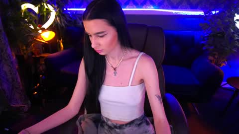 Snapshot of snow_whiteeex chatting on 01-24-25, 02:08 snow_whiteeex online show from 01-24-25, 02:08