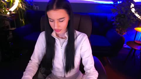 Snapshot of snow_whiteeex chatting on 01-28-25, 07:53 snow_whiteeex online show from 01-28-25, 07:53