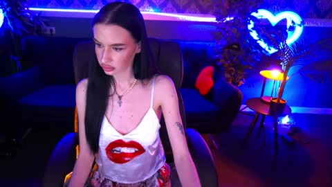 Snapshot of snow_whiteeex chatting on 02-02-25, 10:49 snow_whiteeex online show from 02-02-25, 10:49