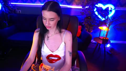 Snapshot of snow_whiteeex chatting on 02-03-25, 04:57 snow_whiteeex online show from 02-03-25, 04:57