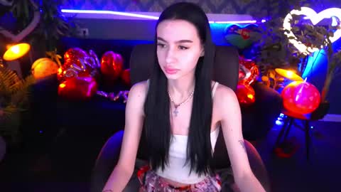 Snapshot of snow_whiteeex chatting on 02-09-25, 06:43 snow_whiteeex online show from 02-09-25, 06:43