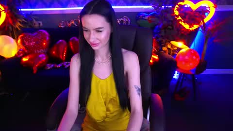 Snapshot of snow_whiteeex chatting on 02-11-25, 02:24 snow_whiteeex online show from 02-11-25, 02:24