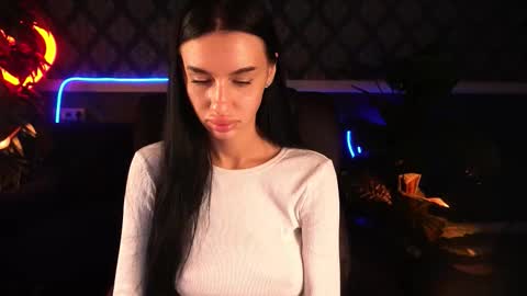 Snapshot of snow_whiteeex chatting on 09-12-25, 05:51 snow_whiteeex online show from 09-12-25, 05:51