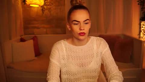 Hanna online show from 02-05-25, 02:37