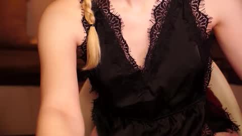 Hanna online show from 11-12-25, 09:42