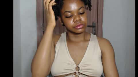 snowdrop5 online show from 10-22-25, 08:08