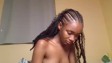 Snowie eyes online show from 11-14-25, 12:42