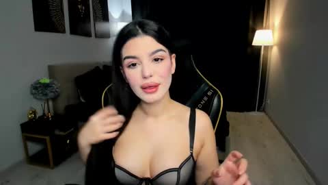 Snapshot of snowingwinter chatting on 02-08-26, 07:17 snowingwinter online show from 02-08-26, 07:17