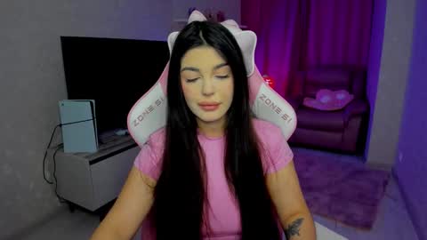 Snapshot of snowingwinter chatting on 02-24-26, 11:19 snowingwinter online show from 02-24-26, 11:19