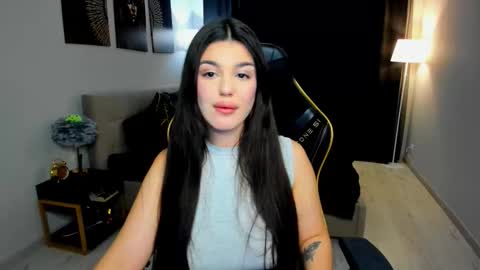 Snapshot of snowingwinter chatting on 02-28-26, 11:33 snowingwinter online show from 02-28-26, 11:33