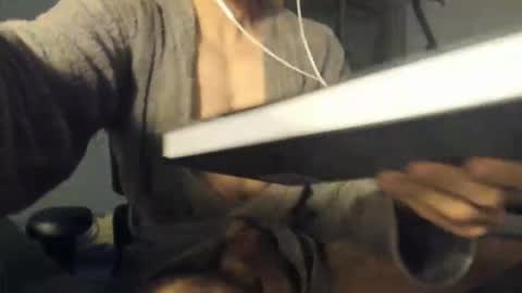 Snapshot of snxrzs chatting on 11-04-25, 12:10 snxrzs online show from 11-04-25, 12:10