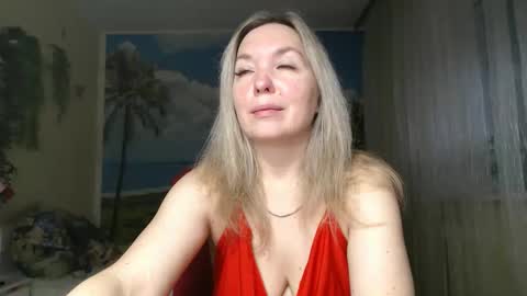 Snapshot of soaring_love chatting on 11-10-25, 04:55 Masha online show from 11-10-25, 04:55