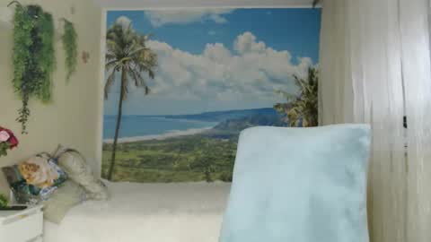 Snapshot of soaring_love chatting on 12-04-25, 05:17 Masha online show from 12-04-25, 05:17