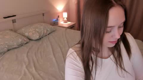 Sophy online show from 02-22-25, 01:44