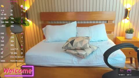 Snapshot of soffia_modre chatting on 12-04-24, 09:07 Help me achieve 100 thumbs up online show from 12-04-24, 09:07