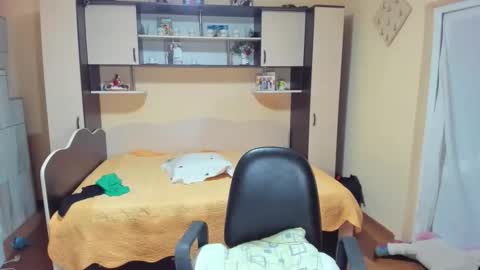 Soffy online show from 02-01-26, 04:44