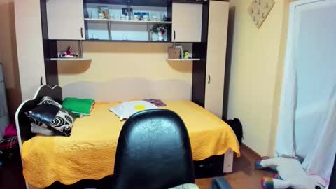 Soffy online show from 02-27-26, 06:35