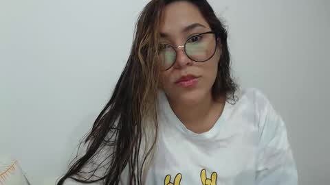 Snapshot of sofi4__ chatting on 02-22-25, 04:40 sofi online show from 02-22-25, 04:40