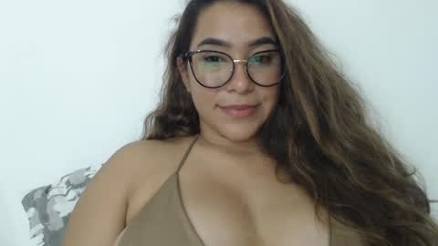 Snapshot of sofi4__ chatting on 03-01-25, 08:02 sofi online show from 03-01-25, 08:02